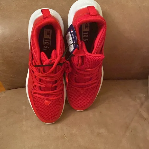 CHAMPION SNEAKERS MENS 10.5M SCARLET RED NEW IN BOX