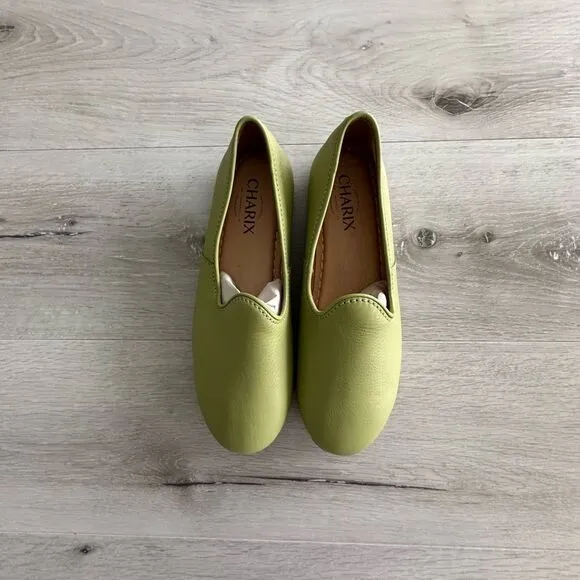Charix Slip On Pistachio 7.5 NWT IN BOX