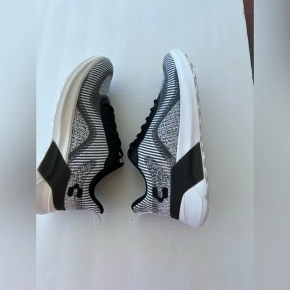 Charly Running Walking Irving Sneakers 1086175 Mens Size 9 Brand New