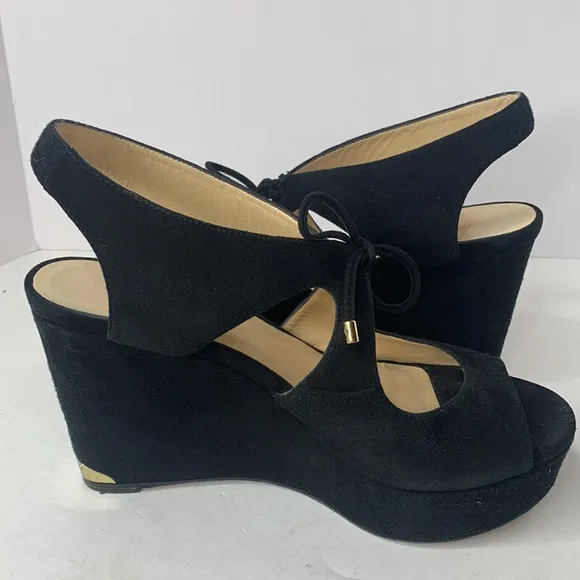 Chic Black Wedge Sandals