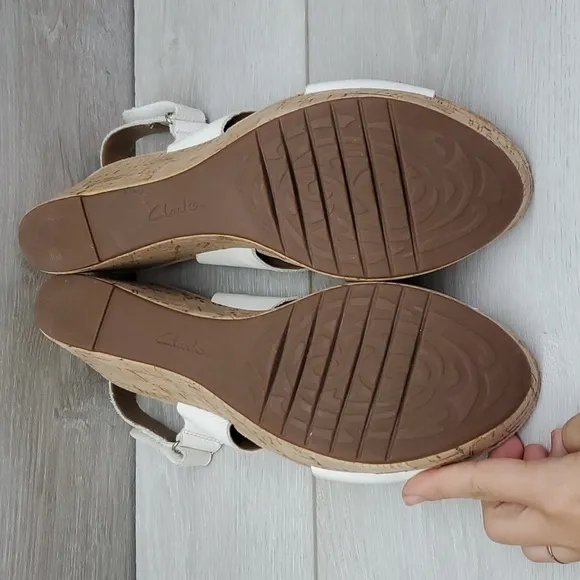 Clarks Artisan Womens Caslynn Shae Wood Wes Leather Sandals shoes sz 10M