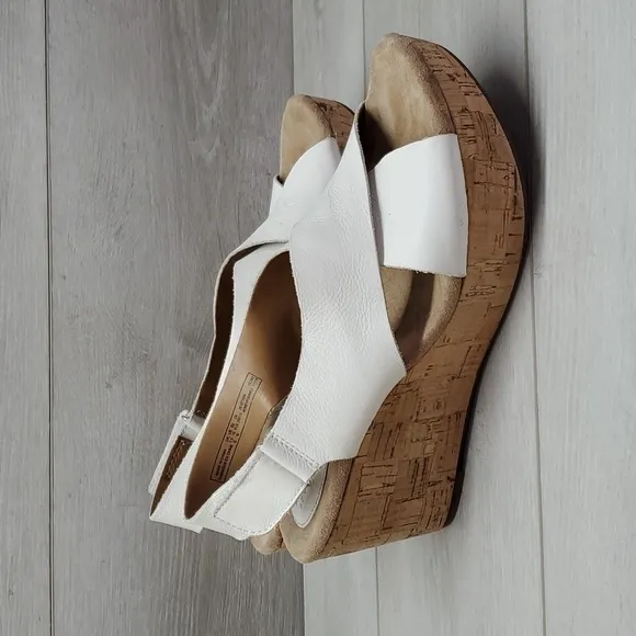 Clarks Artisan Womens Caslynn Shae Wood Wes Leather Sandals shoes sz 10M