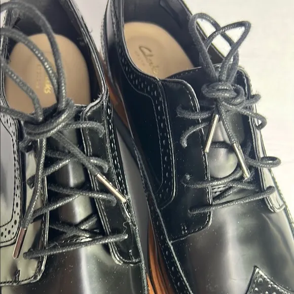 Clark’s Casual Brogue Shoes Black