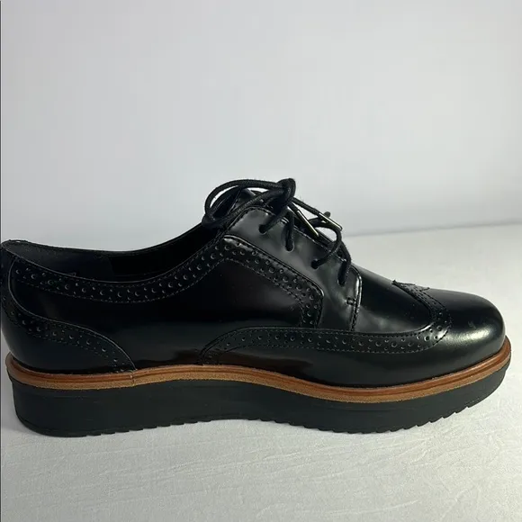 Clark’s Casual Brogue Shoes Black