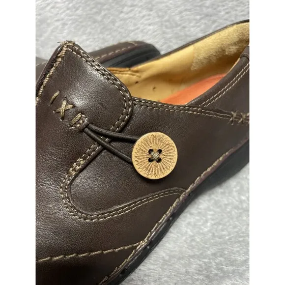 Clarks Un.Loop Women’s Brown Leather Ortholite Slip On Shoes Size 7 M