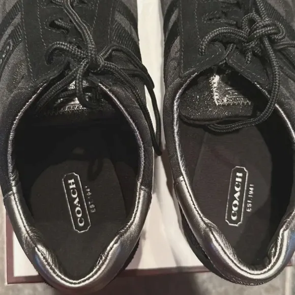 COACH Katelyn Black Silver Signature Jacquard Leather Low Top Sneakers - 9.5 NIB
