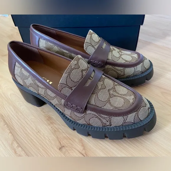 Coach Women Sig C Colleen Loafer In Signature Jacquard CC949 Size 6.5