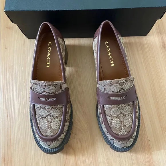Coach Women Sig C Colleen Loafer In Signature Jacquard CC949 Size 6.5