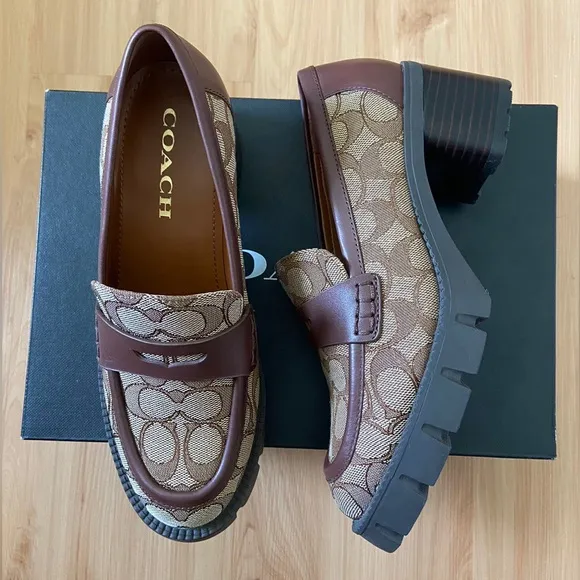Coach Women Sig C Colleen Loafer In Signature Jacquard CC949 Size 6.5