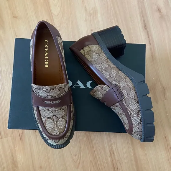 Coach Women Sig C Colleen Loafer In Signature Jacquard CC949 Size 6.5