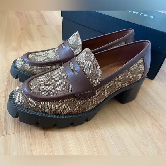 Coach Women Sig C Colleen Loafer In Signature Jacquard CC949 Size 6.5