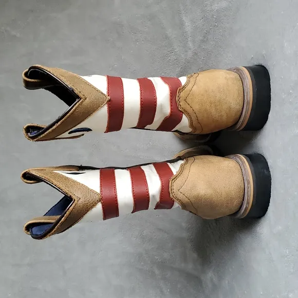 CODY JAMES Patriotic Leather Cowboy Boots with Stars and Stripes BOYS SIZE: 3D