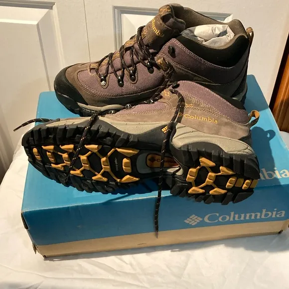 Columbia Men Hiking Shoes - grey and Black