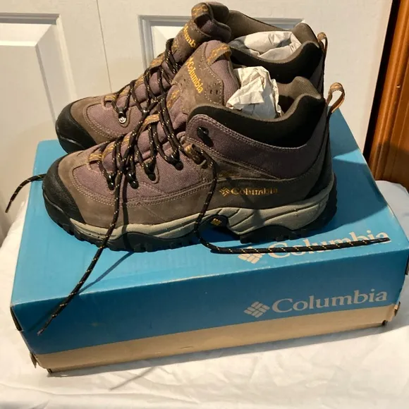 Columbia Men Hiking Shoes - grey and Black