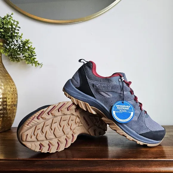 Columbia Redmond™ III Waterproof Genuine Leather Hiking Walking Women’s Shoe 9.5