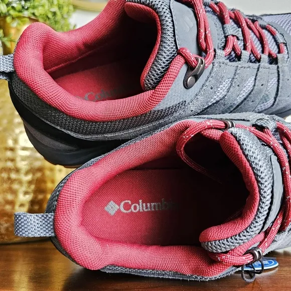 Columbia Redmond™ III Waterproof Genuine Leather Hiking Walking Women’s Shoe 9.5