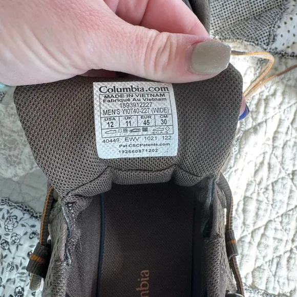 Columbia Valley Pointe  Hiking Shoes Men’s Size 12