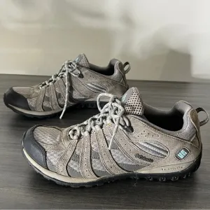 COLUMBIA Women’s size 9.5 Lace Up Sneaker Hiking Shoe.