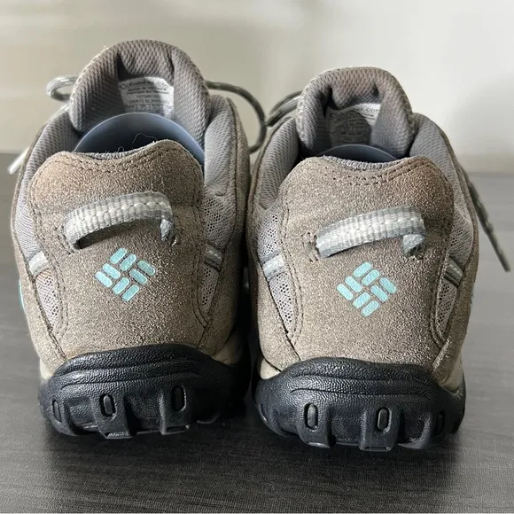 COLUMBIA Women’s size 9.5 Lace Up Sneaker Hiking Shoe.