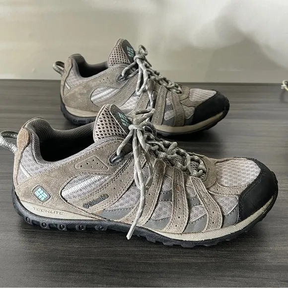 COLUMBIA Women’s size 9.5 Lace Up Sneaker Hiking Shoe.