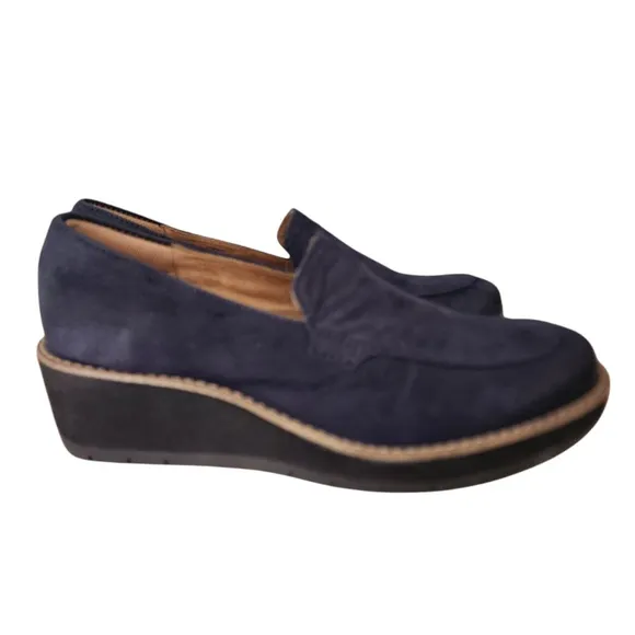 Comfortiva Pillowtop Women's Size 7.5 Navy Leather Wedge Loafers NWOT
