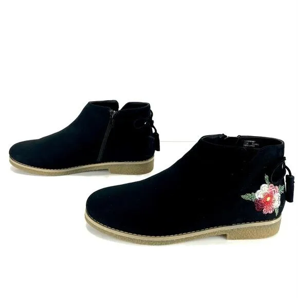 COMFORTVIEW SIENNA FAUX SUEDE EMBROIDERED SKID-RESISTANT BOOTIES/ANKLE BOOTS