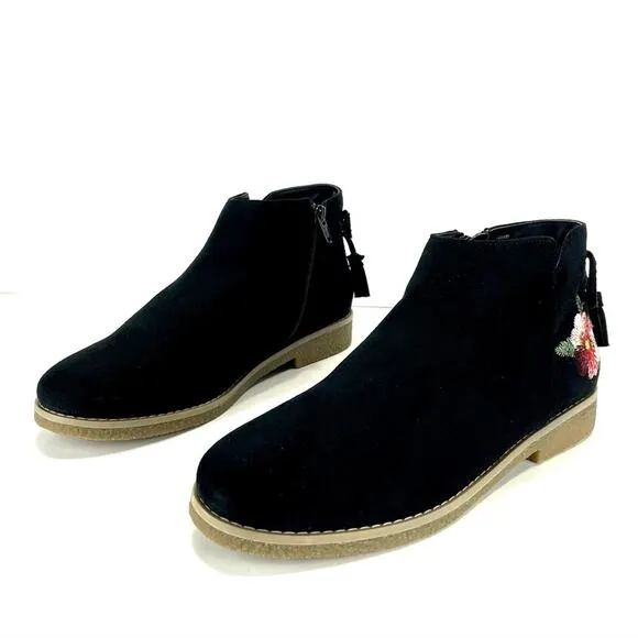 COMFORTVIEW SIENNA FAUX SUEDE EMBROIDERED SKID-RESISTANT BOOTIES/ANKLE BOOTS