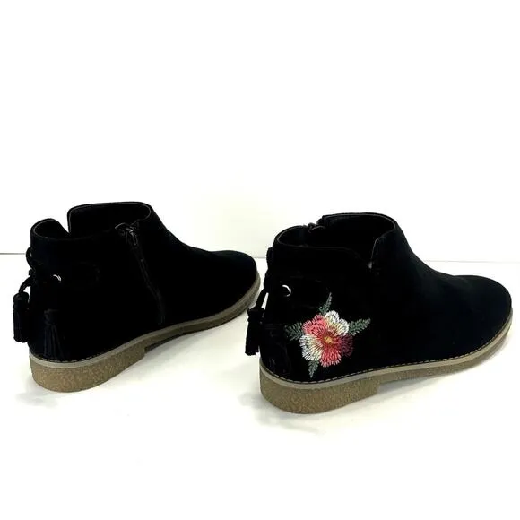 COMFORTVIEW SIENNA FAUX SUEDE EMBROIDERED SKID-RESISTANT BOOTIES/ANKLE BOOTS