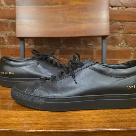 Common Projects Men's Black Leather Sneakers