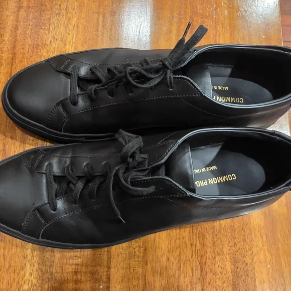 Common Projects Men's Black Leather Sneakers