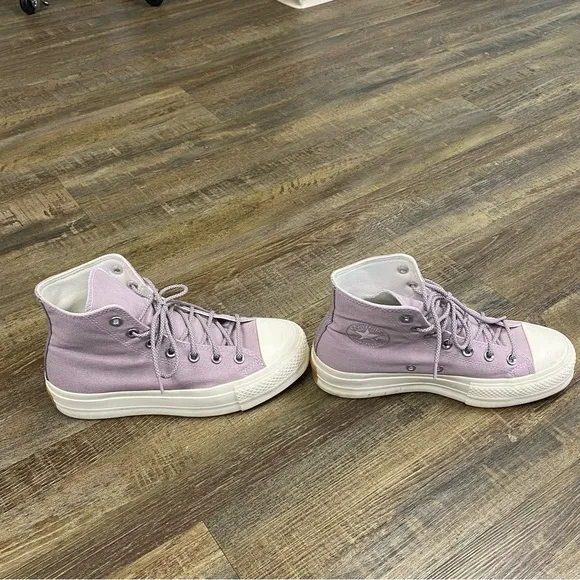 Converse Women's High-Top Sneakers - Lavender