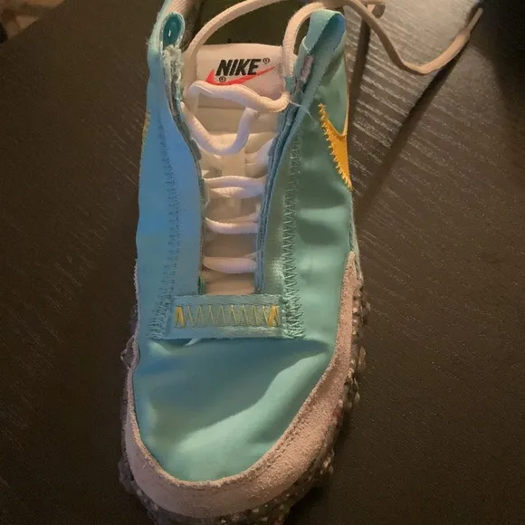 COPY - NIKE Light blue yellow RUNNING SNEAKERS Women size 7
