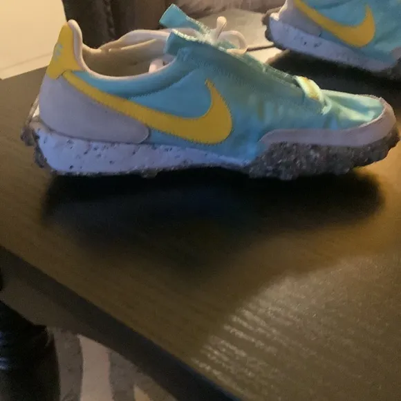 COPY - NIKE Light blue yellow RUNNING SNEAKERS Women size 7