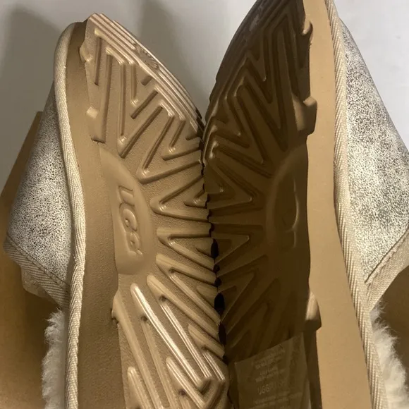 COPY - UGG Keegan metallic slipper shoes