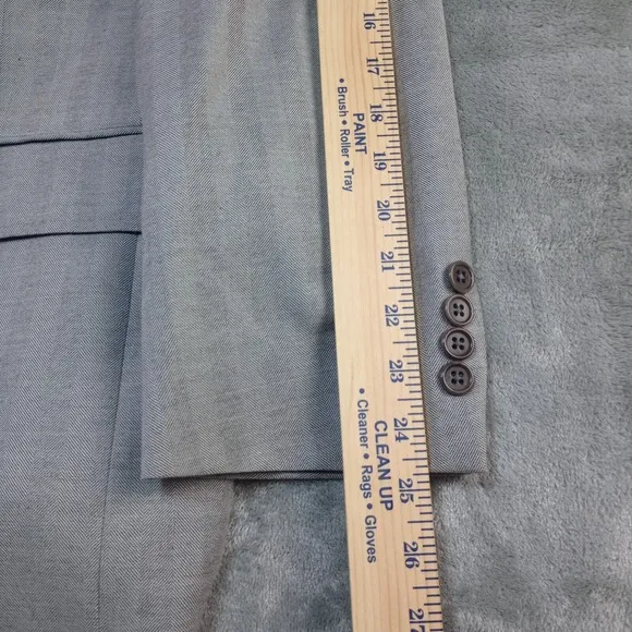 Daniel Cremieux Loro Piana 100% Wool 44 R Gray Herringbone Blazer Jacket Coat