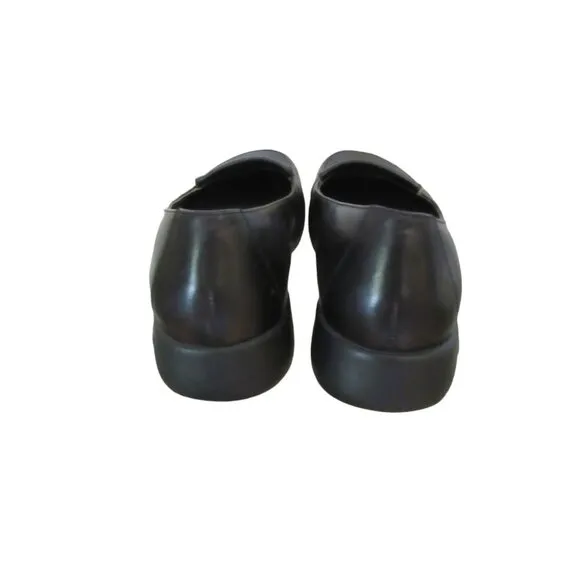 Dansko Black Leather Slip On Flat Loafer Shoes in Sz 39 Euro or 8.5-9 US