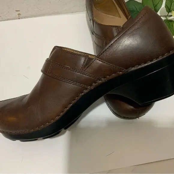 Dansko Leather Clogs Womens 9 Brown Solstice Button Strap Comfort Shoes Slip On