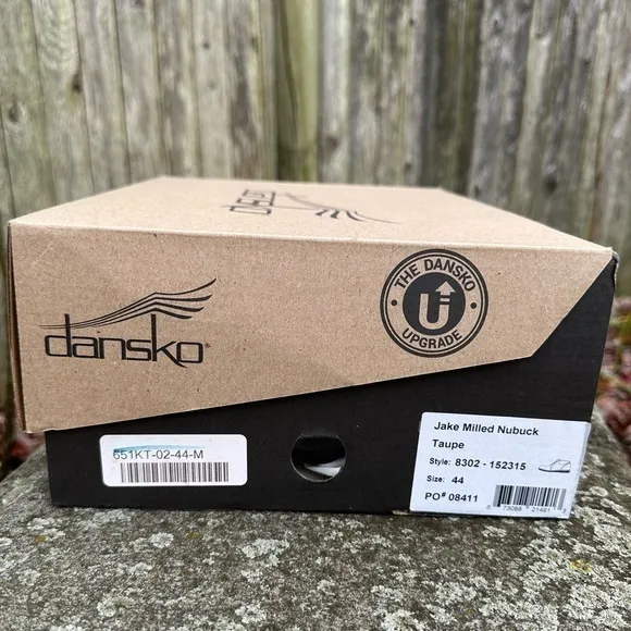 Dansko Men’s Jake Milled Nubuck Taupe Chukka Boots - Size 10.5M‎