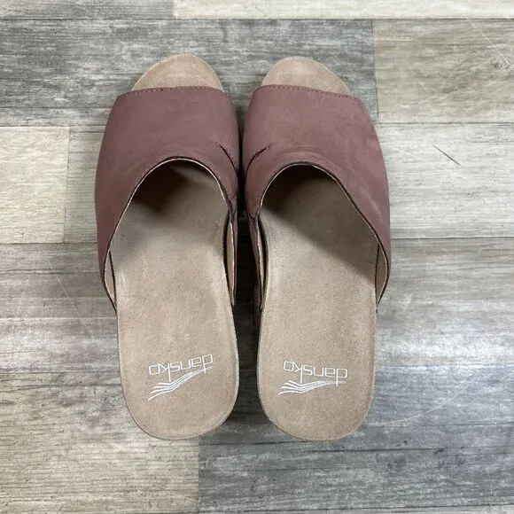 Dansko Tandi Sandals Women’s US 7.5-8 EU 38 Rose Suede Nubuck Wedge Shoes Clogs
