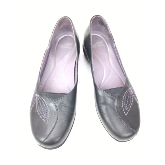 Dansko Women Mindy Shoes Black Embroidered Leather Slip On Wedge Sz 40 US 9.5-10