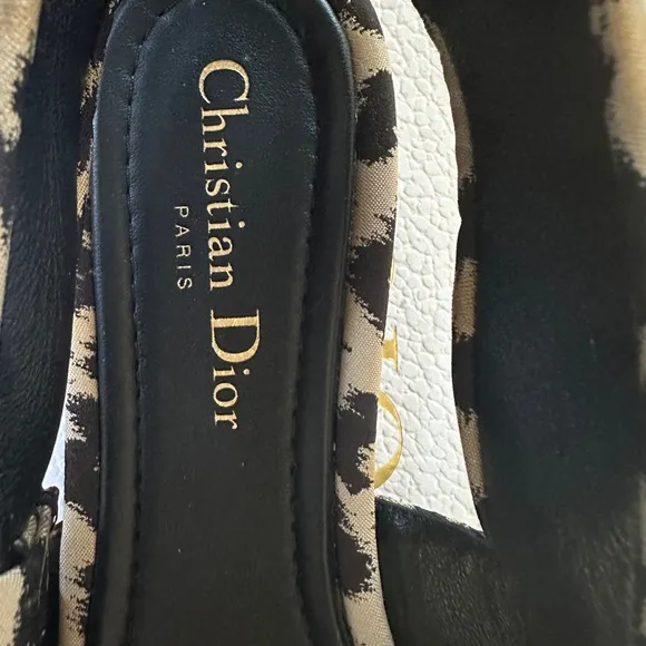 Dior Mizza slingback flat shoes. Black and Tan Leopard Print