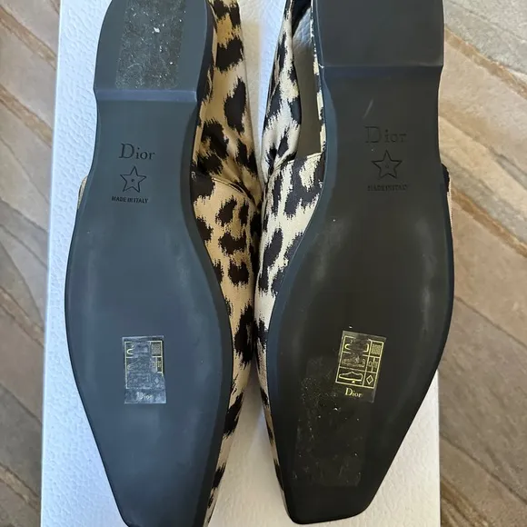 Dior Mizza slingback flat shoes. Black and Tan Leopard Print