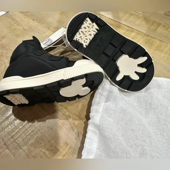 Disney Zara kids boys Mickey Mouse high top basketball sneakers shoes