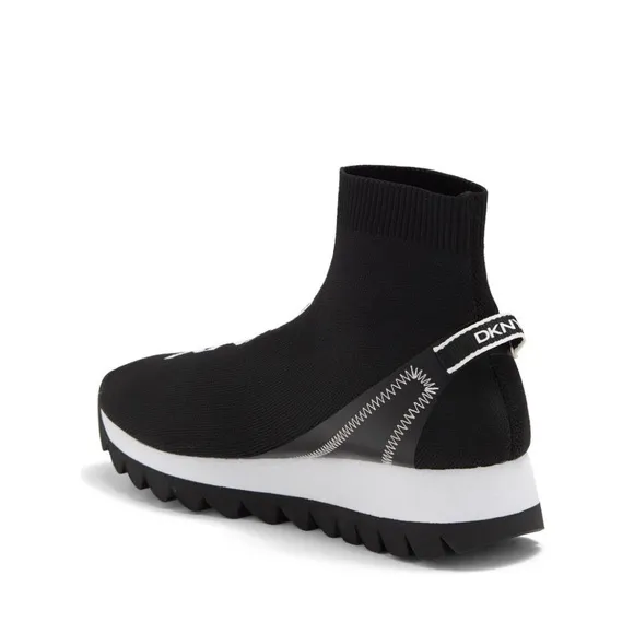 DKNY Sport Sneaker, Black &amp; White Size 9.5M New in Box