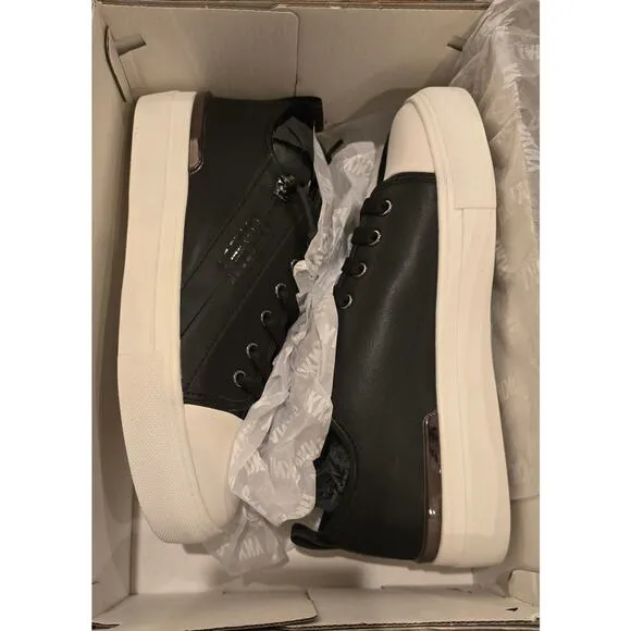 DKNY Women's Chaney-Lace Up Sneaker in Black EUC Size 8