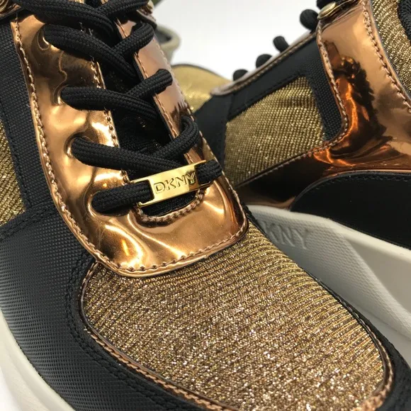 Dkny Women's Leo Wedge Black Gold Sneakers New 10