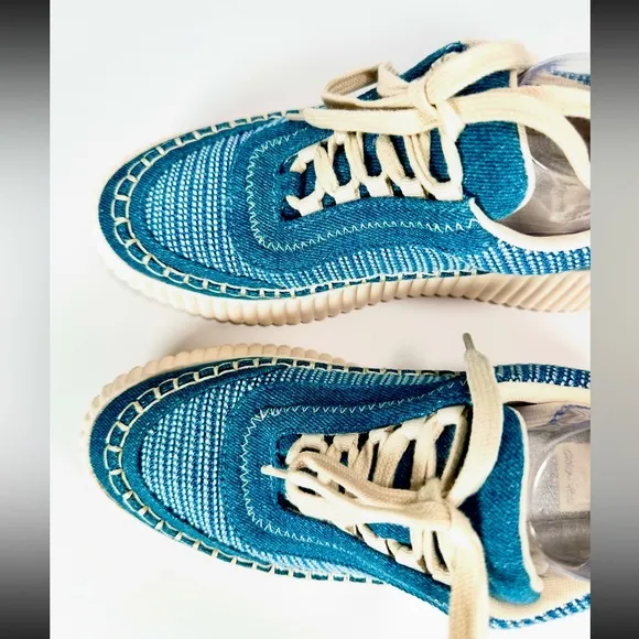 Dolce Vita Dolen Sneakers in Blue Multi Denim Women’s Size 8.5