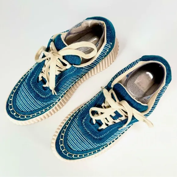 Dolce Vita Dolen Sneakers in Blue Multi Denim Women’s Size 8.5