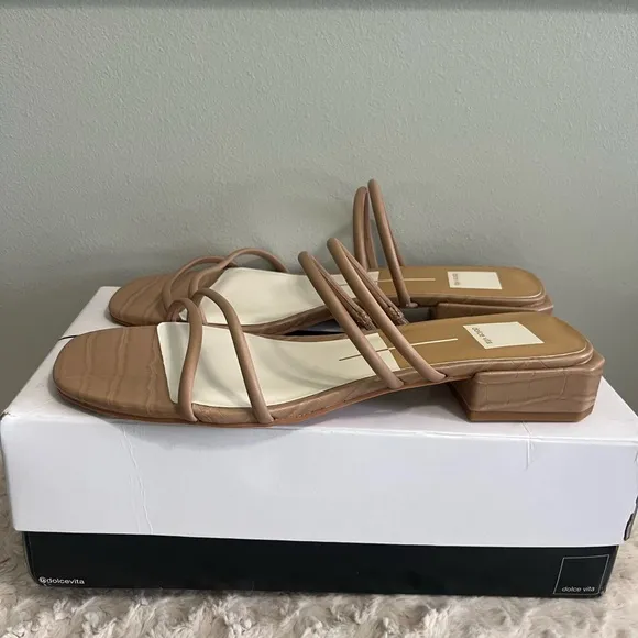 Dolce Vita Haize Women's Tan Strappy Sandals 9.5 NEW