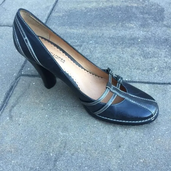 Donald J. Pliner Sport-I-Que Black Shoes